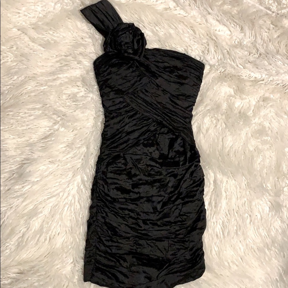 BCBG MAXAZRIA Little black dress size 2